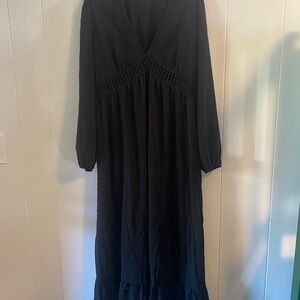 Elegant Black Maxi Dress